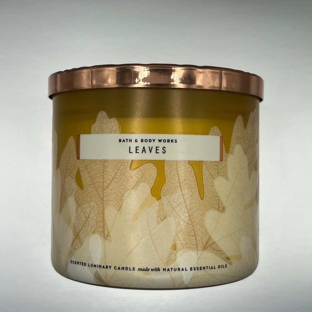 Bath & Body Works Leaves 3-Wick Candle 🍁 Fall Scent New 14.5 oz